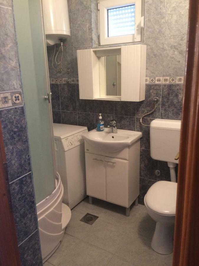 Voja Rooms Ivanica Eksteriør billede